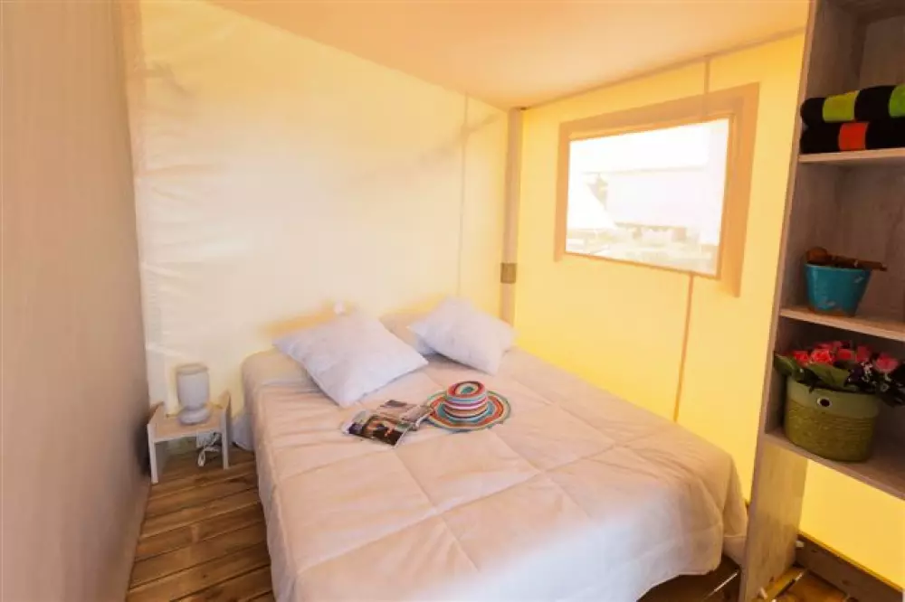 Camping Paradis Le Rocher de la Granelle 3 étoiles★★★