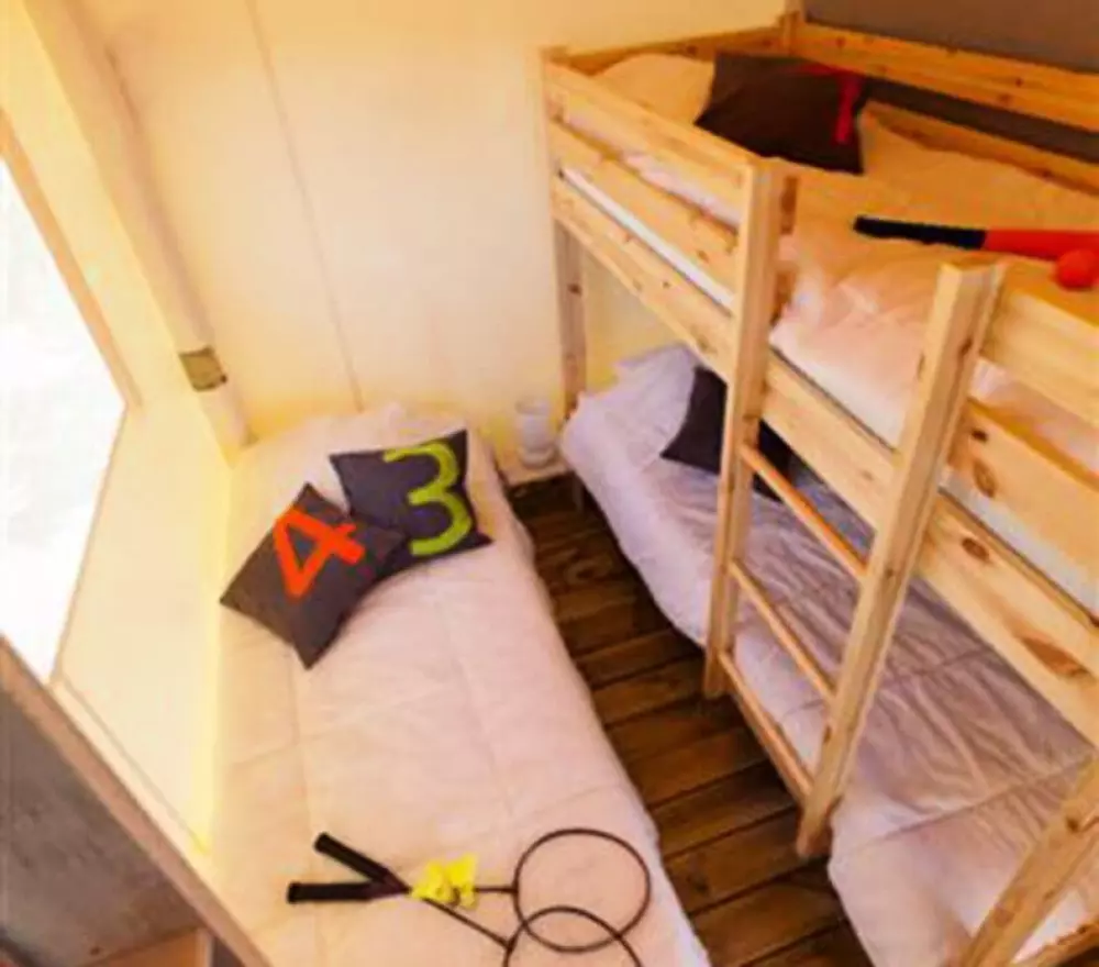 Camping Paradis Le Rocher de la Granelle 3 étoiles★★★