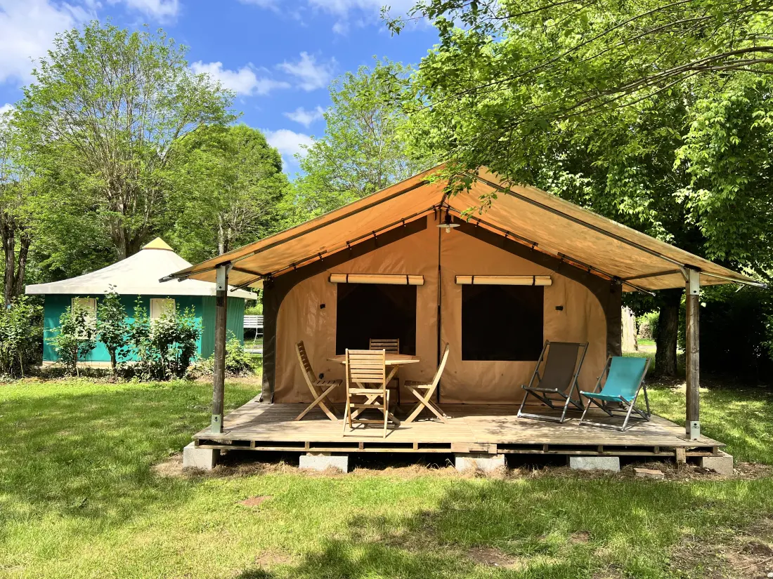 Camping Paradis Le Rocher de la Granelle 3 étoiles★★★