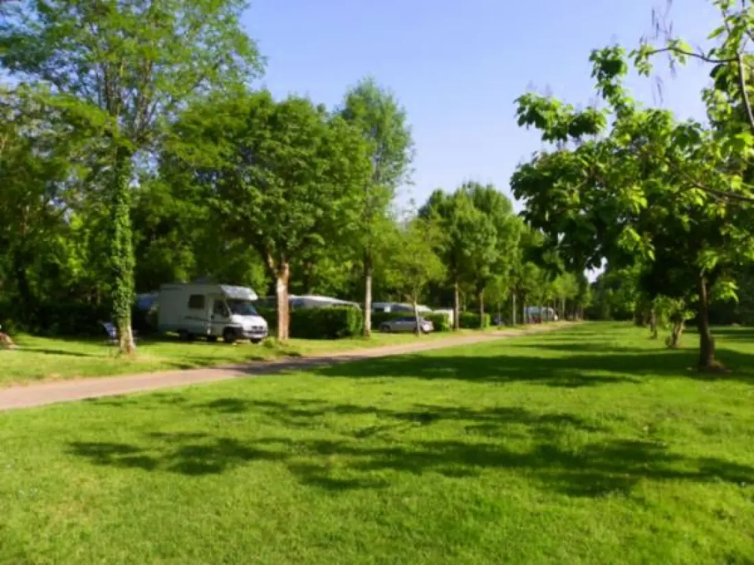 Camping Paradis Le Rocher de la Granelle 3 étoiles★★★