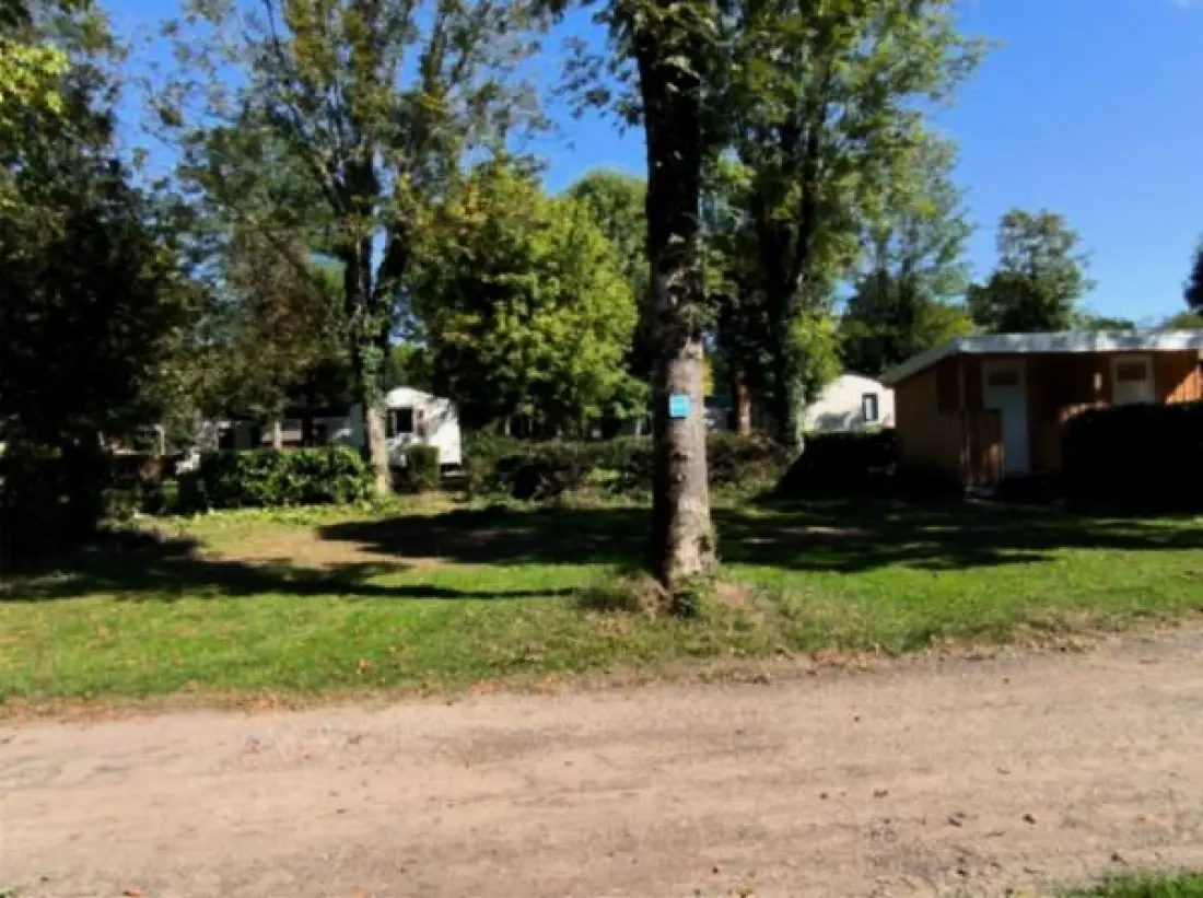 Camping Paradis Le Rocher de la Granelle 3 étoiles★★★