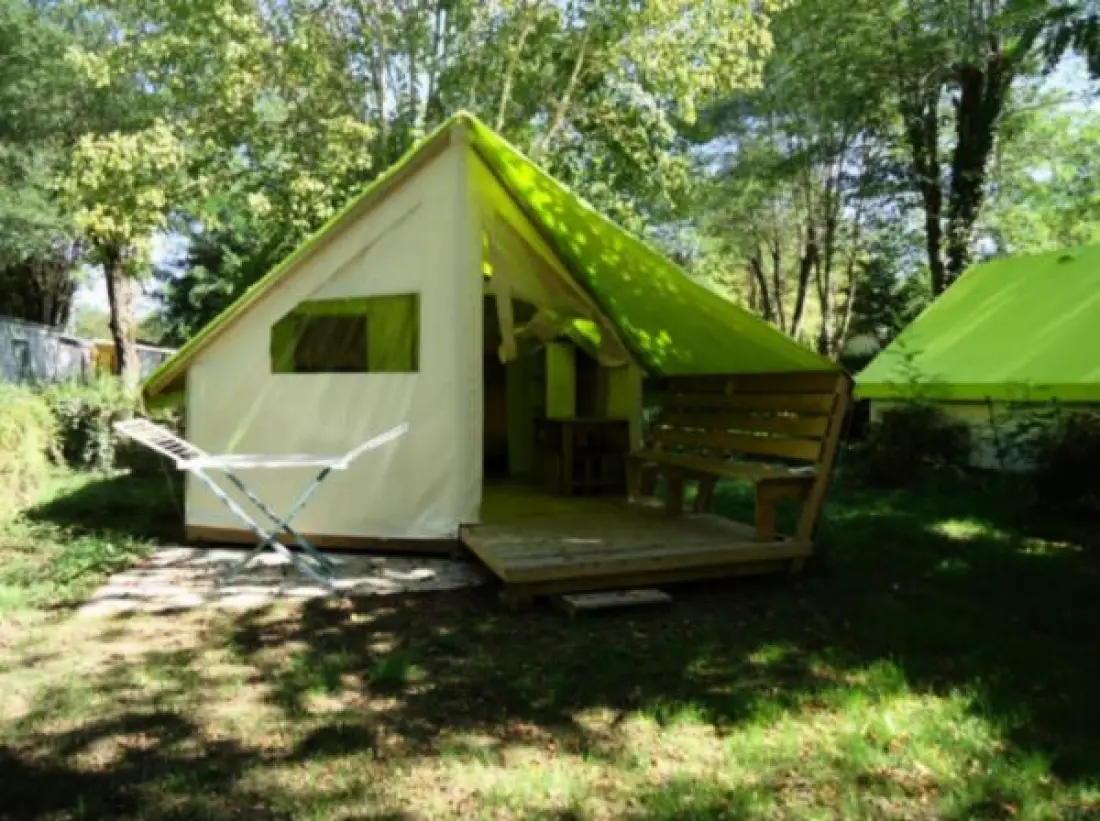 Camping Paradis Le Rocher de la Granelle 3 étoiles★★★