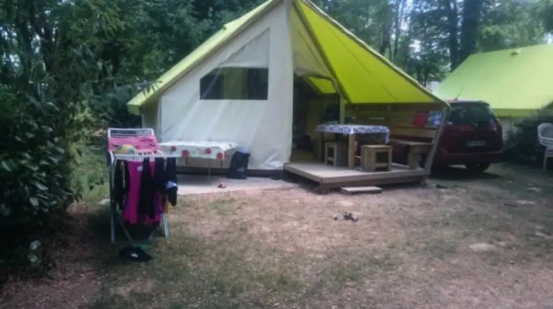 Camping Paradis Le Rocher de la Granelle 3 étoiles★★★