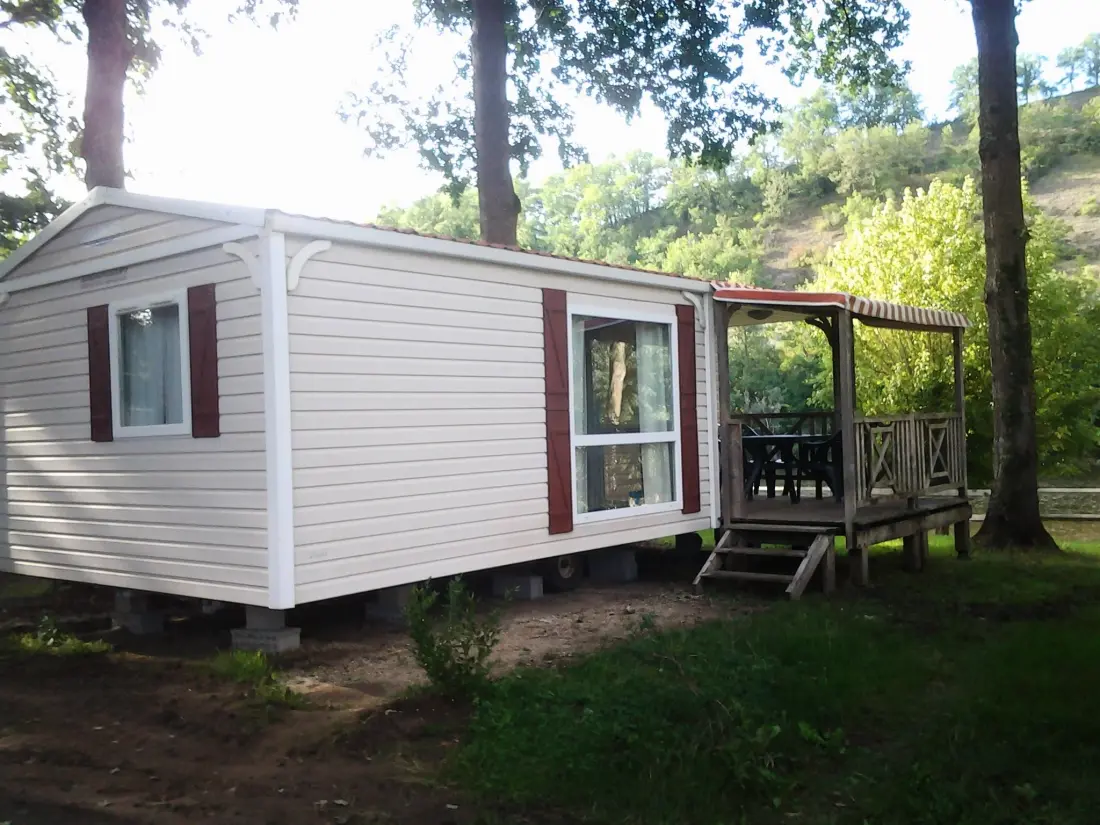 CAMPING DU PONT DE VICQ  3 étoiles★★★