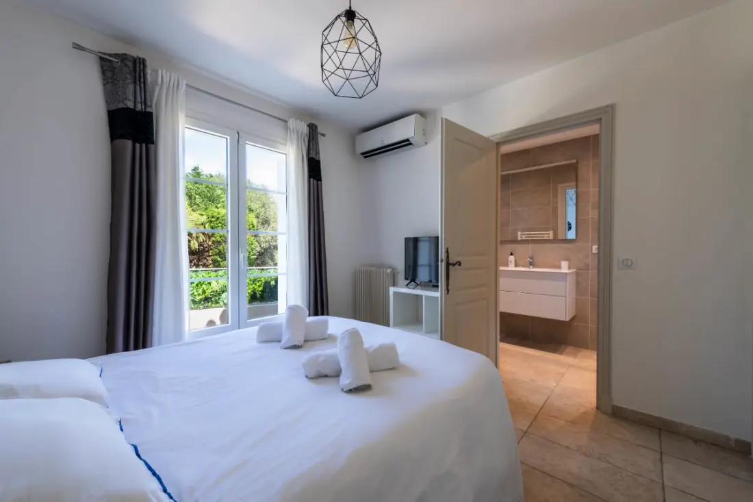 Résidence Villa 210m² Avec Piscine - Mougins