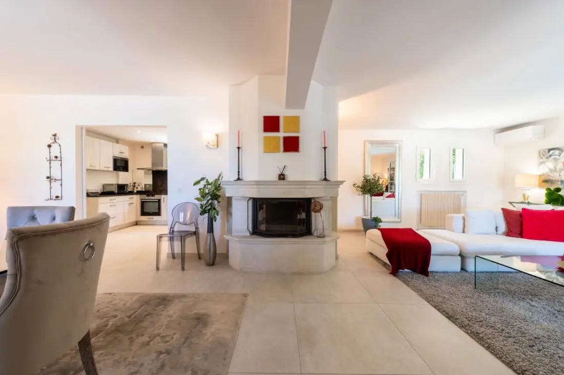 Résidence Villa 210m² Avec Piscine - Mougins