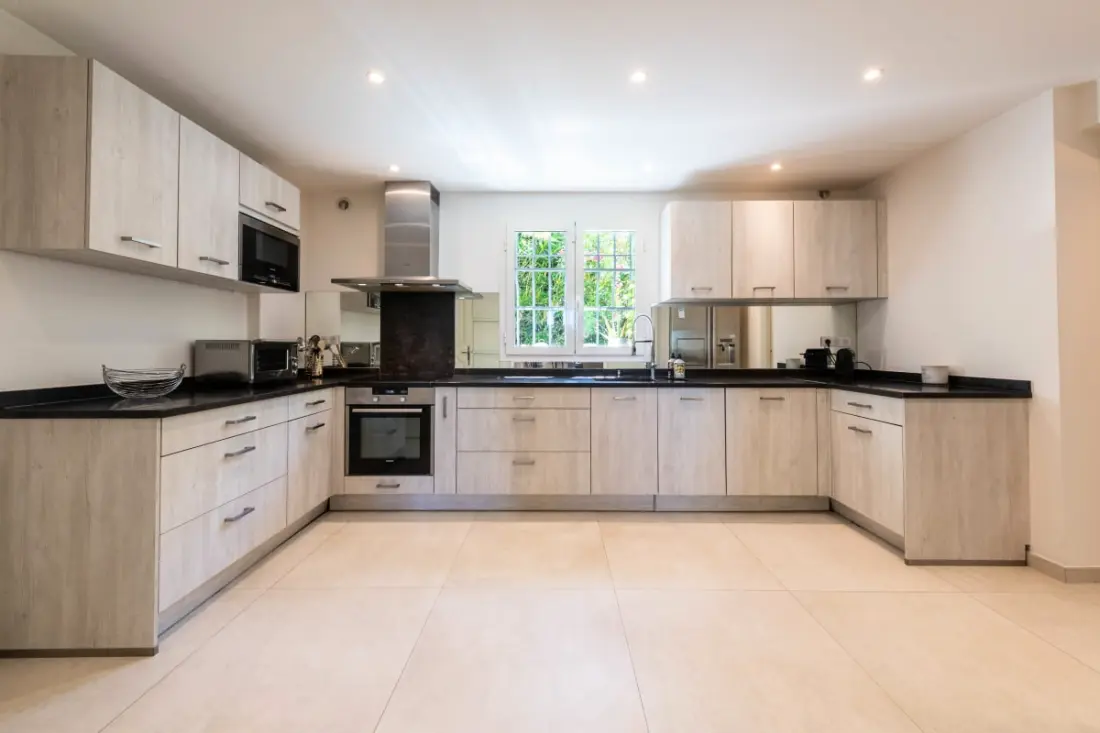 Résidence Villa 210m² Avec Piscine - Mougins