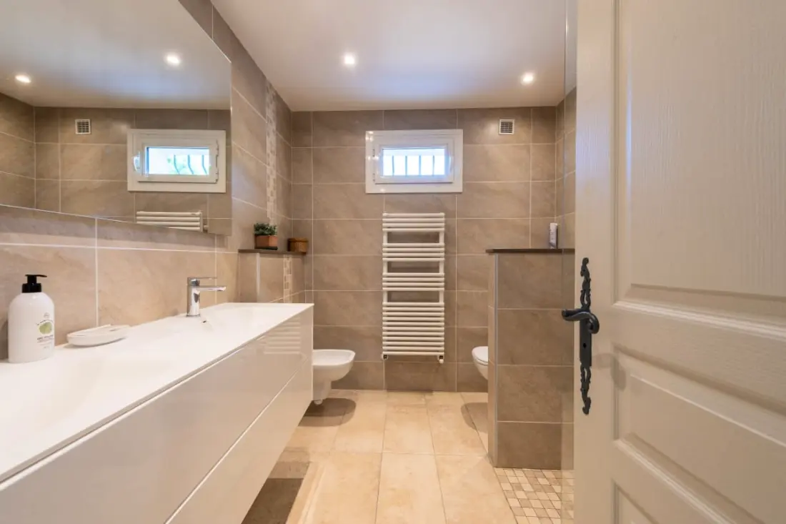 Résidence Villa 210m² Avec Piscine - Mougins