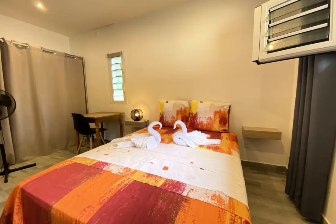 972m : Belle Villa Climatisée Avec Jardin