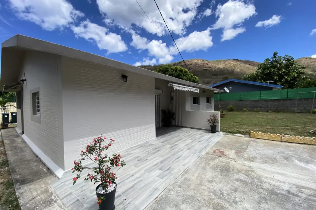 972m : Belle Villa Climatisée Avec Jardin