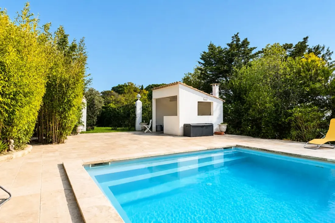 Villa Spacieuse Avec Piscine Et Vue Sur La Baie