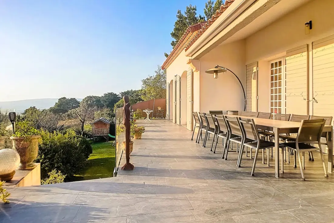 Villa Spacieuse Avec Piscine Et Vue Sur La Baie