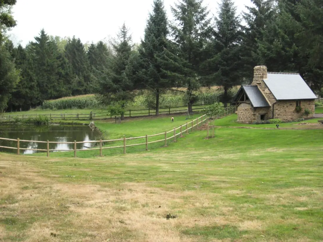 Maison de Vacances Le Grand-Celland