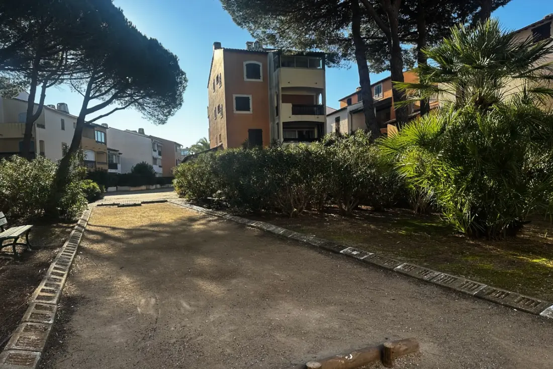 Résidence Appartement Camargue Village à Deux Pas De La Plage Du Boucanet