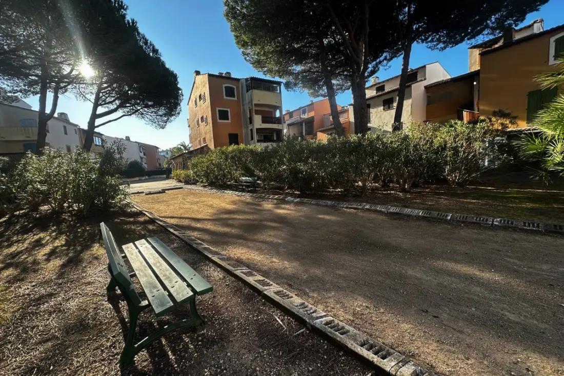 Résidence Appartement Camargue Village à Deux Pas De La Plage Du Boucanet