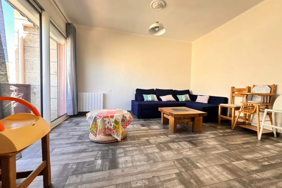 Résidence Coeur De Camargue : Terrasse Et Plage à Pied Au Centre