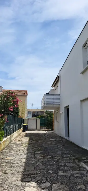 Résidence Domino 1 Superbement Rénové - 2 Chambres -terrasse à 300m Plage, Commerces