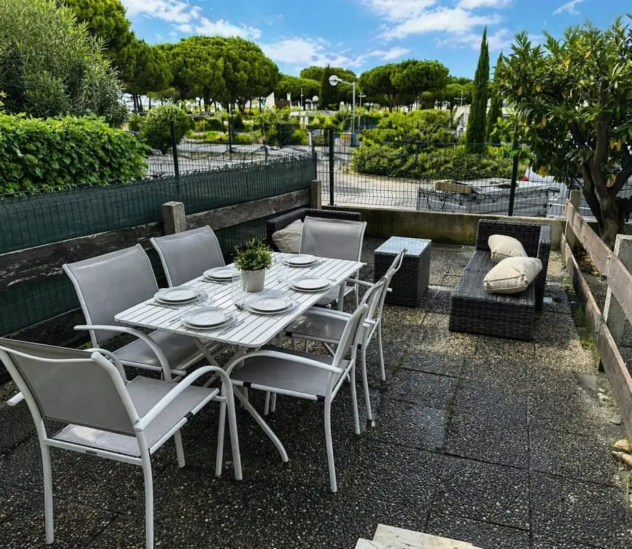 Résidence Jardins Du Port B1019 – Studio Rdc, Clim, Loggia, Parking, Wi-fi, Piscine