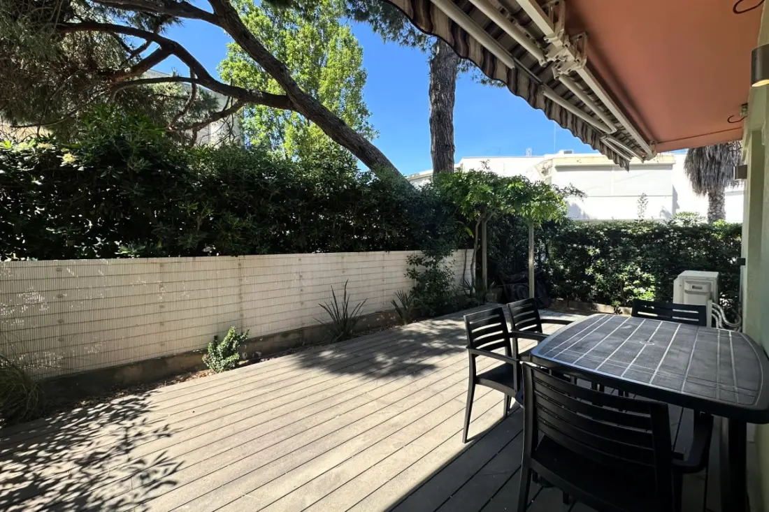 Résidence L’eldorado – Séjour Au Boucanet Avec Terrasse Ombragée