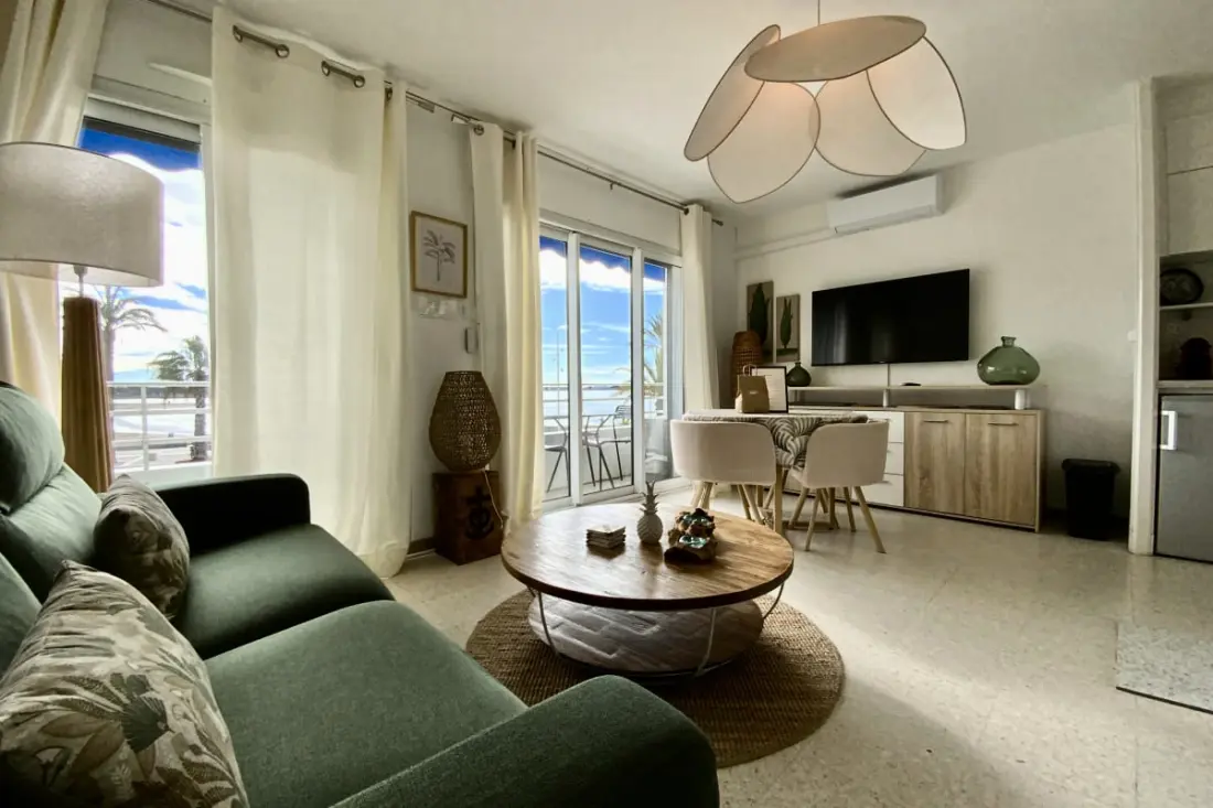 Résidence Impérial 1 – Appartement Vue Mer Face à La Plage Rive Gauche Du Grau-du-roi