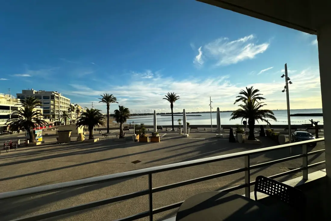 Résidence Impérial 1 – Appartement Vue Mer Face à La Plage Rive Gauche Du Grau-du-roi