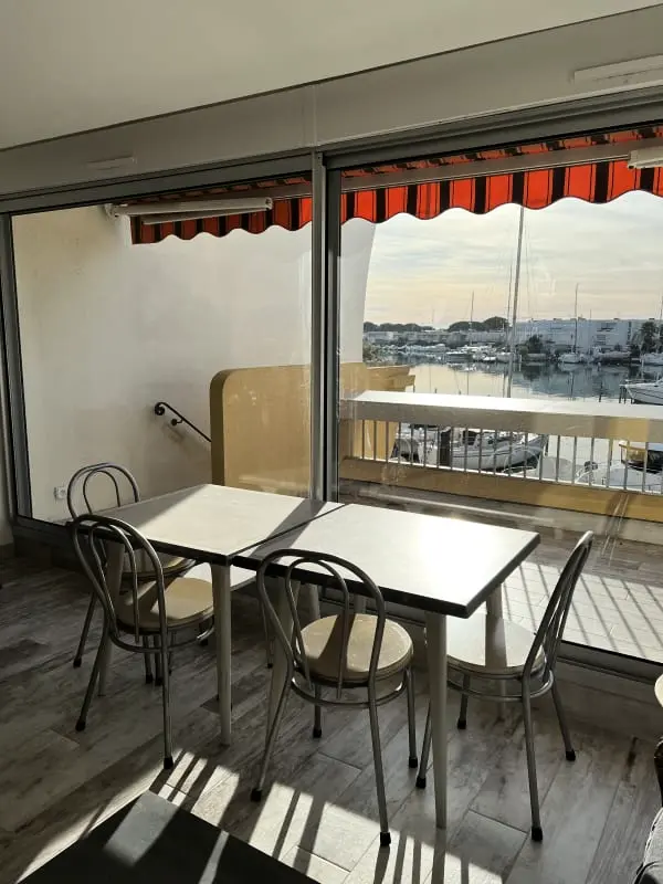 Résidence La Marina De Lairan : 2 Chambres Terrasse Vue Port De Plaisance