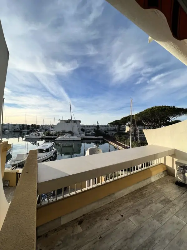 Résidence La Marina De Lairan : 2 Chambres Terrasse Vue Port De Plaisance