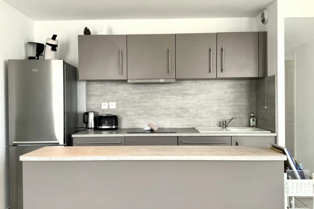 Résidence La Roselière  T3 Avec Terrasse Et Garage à 400 M De La Plage Au Grau-du-roi