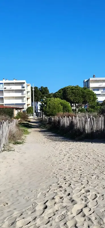 Résidence La Voile 🌊bleue : Plage 🏖️et Commerces à Pied 21 étoiles★ De France