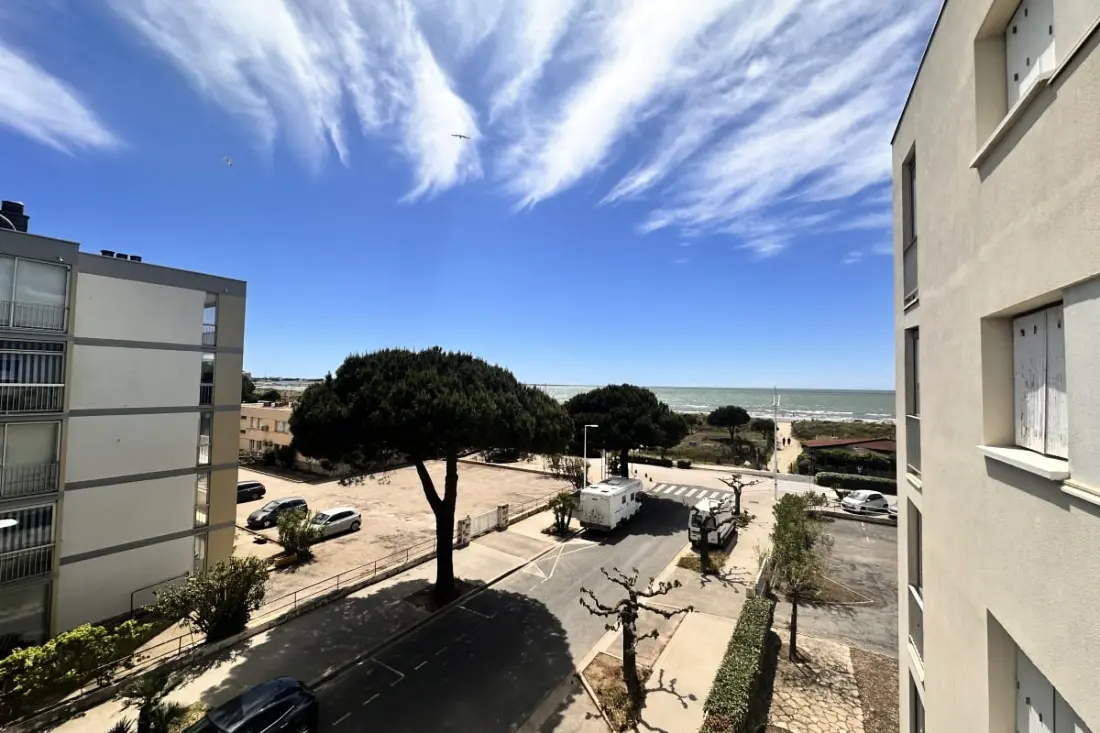 Résidence Le Neptune : T2 Terrasse Vue Mer, Plage à Pied, Parking