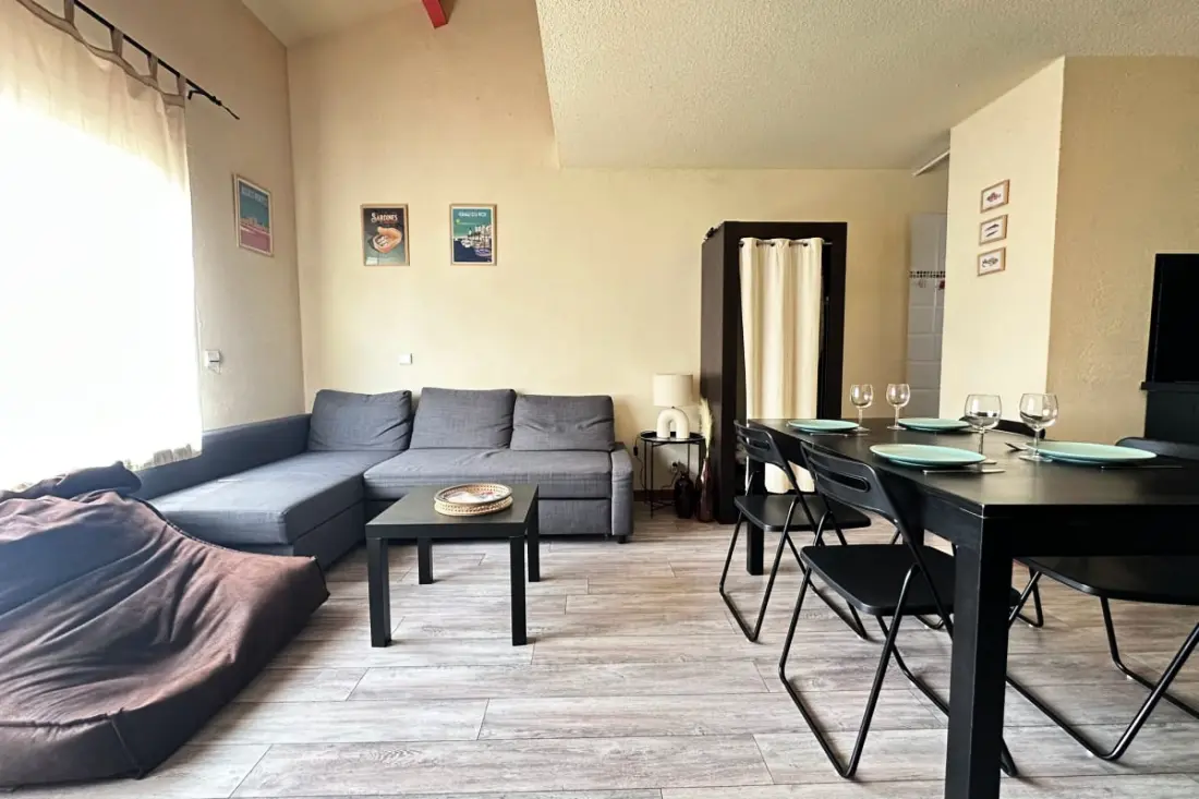 Résidence Le Petit Marius – Duplex Climatisé Avec Parking Au Grau-du-roi
