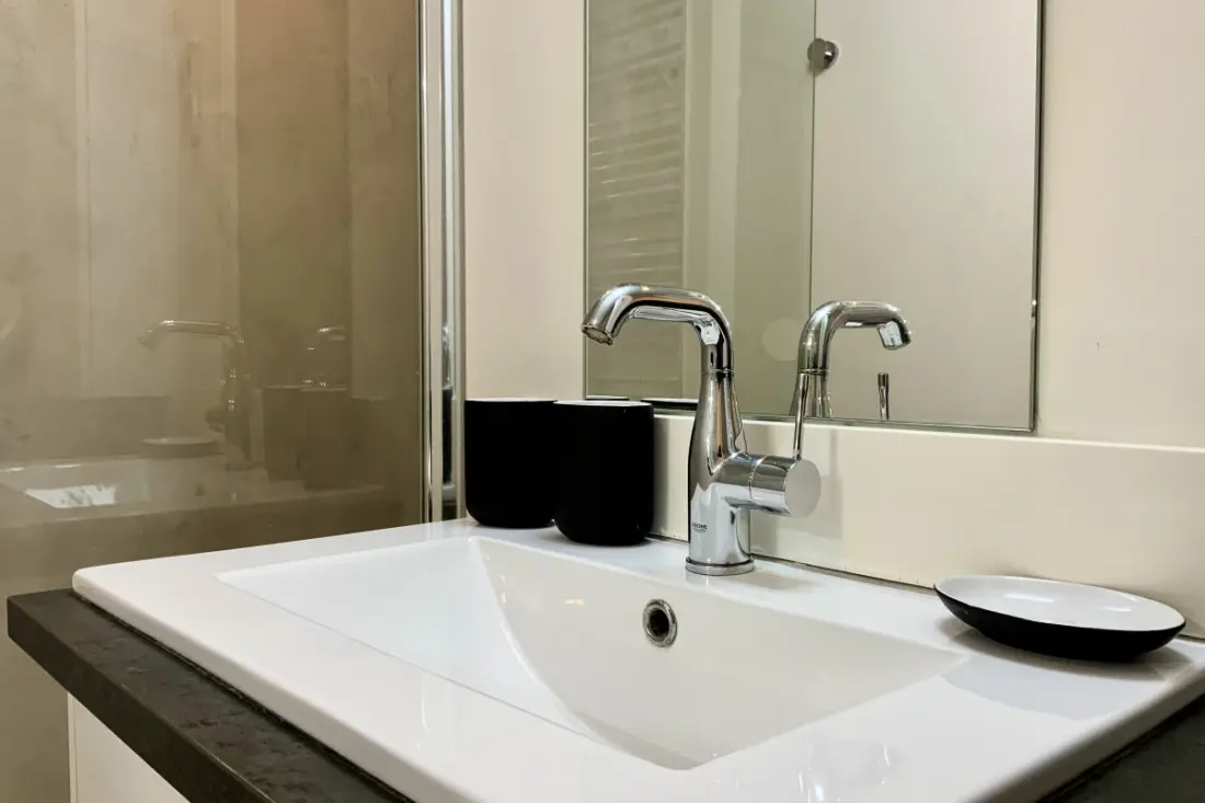 Résidence Les Pieds Dans L'eau - Appartement Moderne à 50 M Plage – Le Grau-du-roi