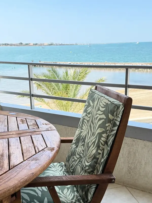 Résidence Superbe T3 Traversant Avec Terrasse Face Au Chenal Vue Mer – Impérial 4