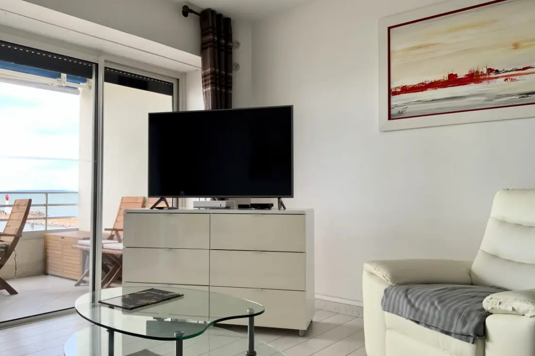 Résidence Superbe T3 Traversant Avec Terrasse Face Au Chenal Vue Mer – Impérial 4