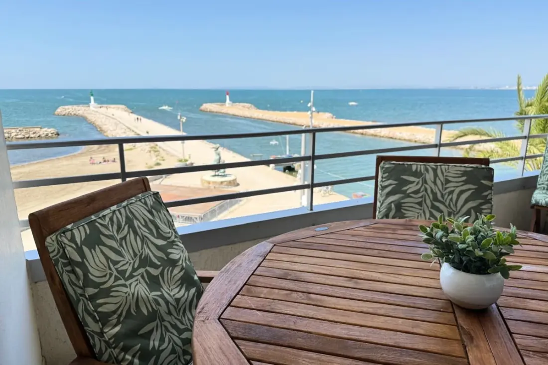 Résidence Superbe T3 Traversant Avec Terrasse Face Au Chenal Vue Mer – Impérial 4
