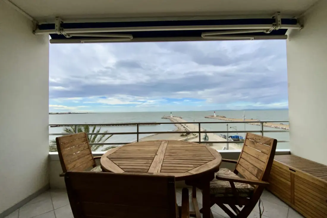 Résidence Superbe T3 Traversant Avec Terrasse Face Au Chenal Vue Mer – Impérial 4