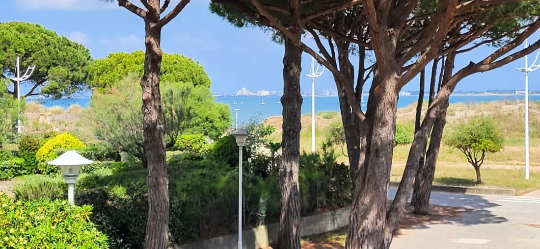 Résidence Une Escale En Bord De Plage ⛱️avec Piscine Et Jardin