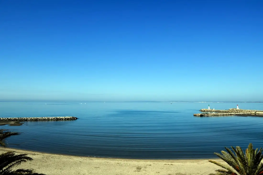Résidence 🌊 Villa Faraman 🏖️au Bord De L'eau