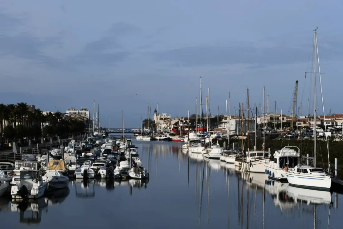 Résidence 🌊 Villa Faraman 🏖️au Bord De L'eau