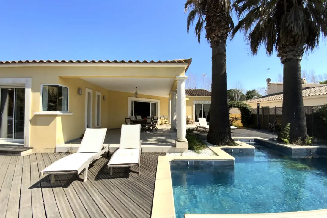 Résidence Villa Yoléa Avec Piscine Privée Au Grau Du Roi – Vacances De Rêve