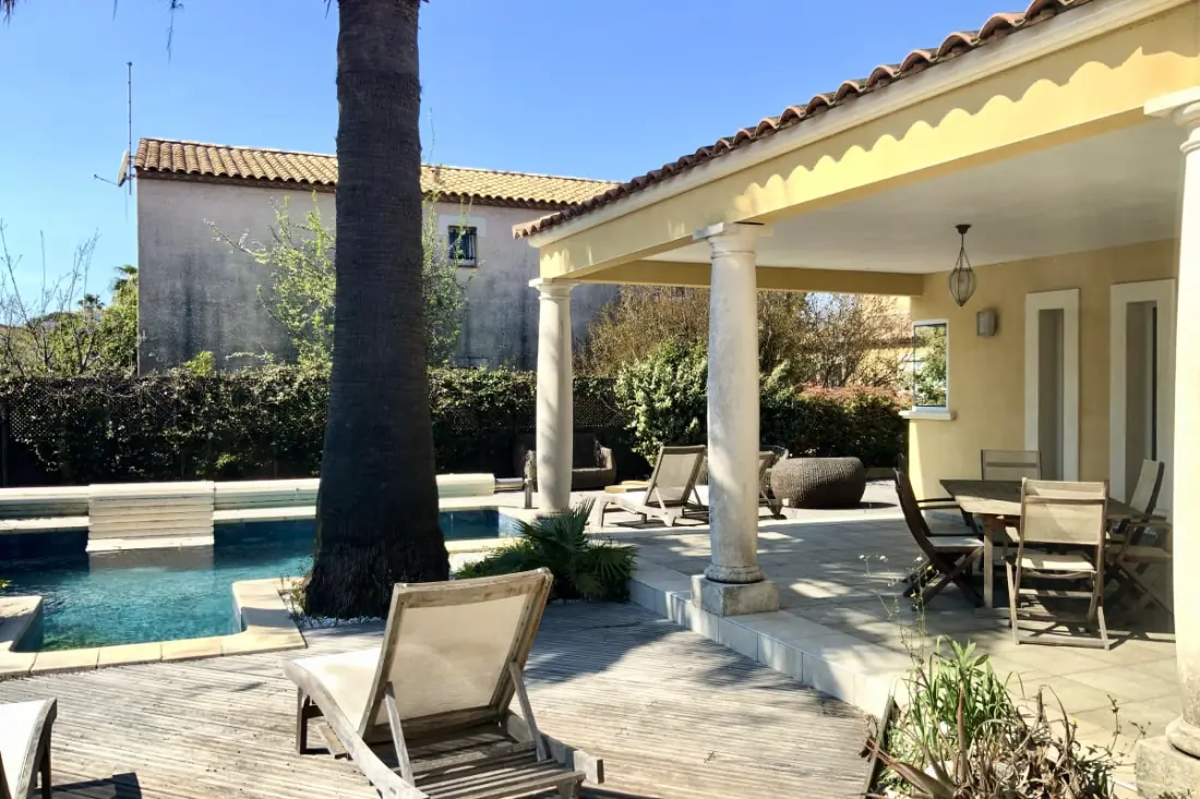 Résidence Villa Yoléa Avec Piscine Privée Au Grau Du Roi – Vacances De Rêve