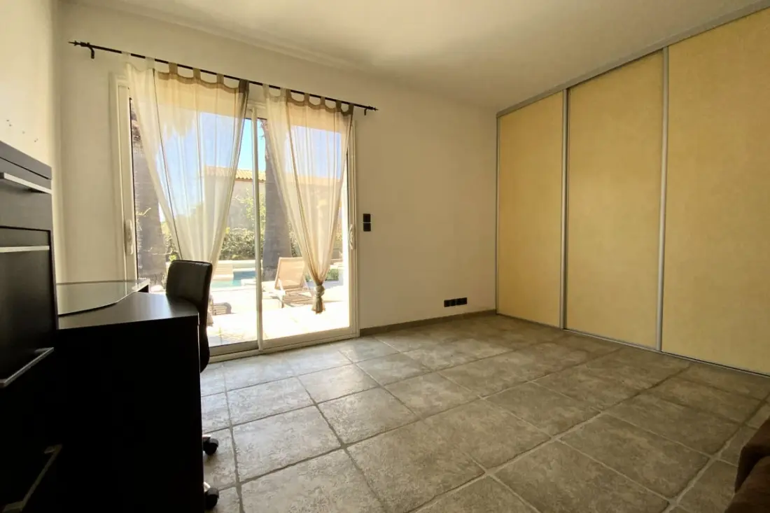 Résidence Villa Yoléa Avec Piscine Privée Au Grau Du Roi – Vacances De Rêve