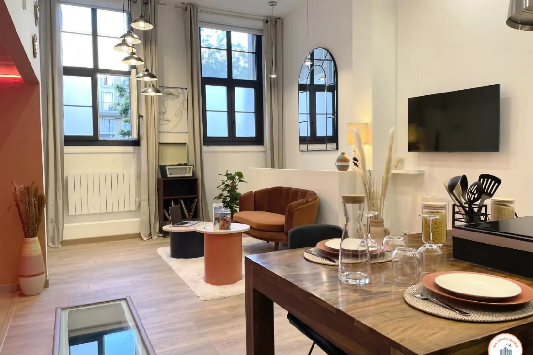 💞l'orient-express - Jacuzzi Spa, Parking, Quartier Perret Unesco
