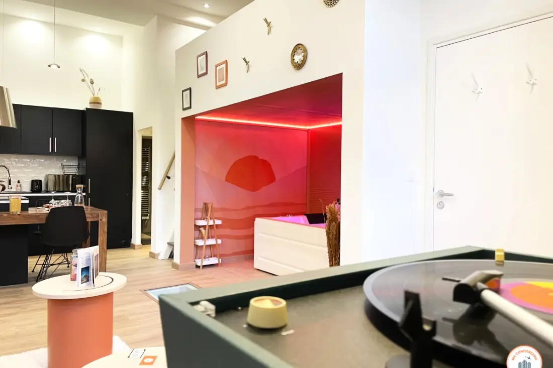 💞l'orient-express - Jacuzzi Spa, Parking, Quartier Perret Unesco
