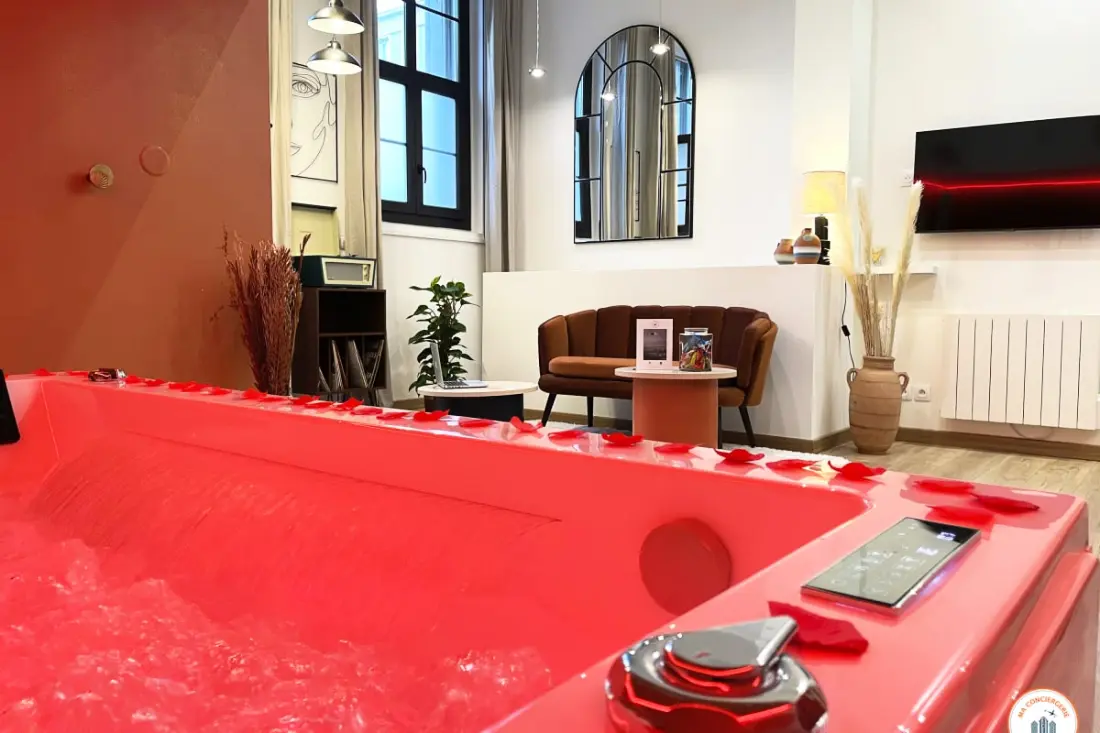 💞l'orient-express - Jacuzzi Spa, Parking, Quartier Perret Unesco