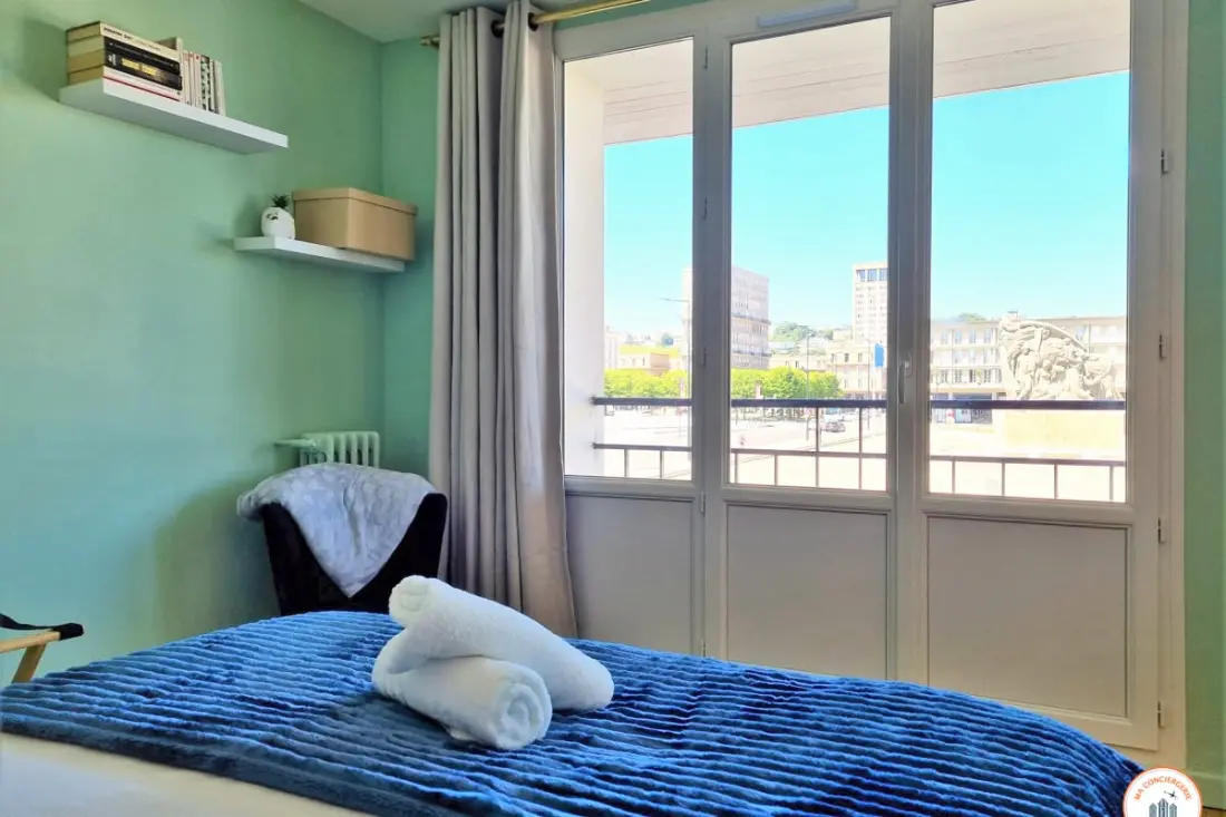 🍂les 4 Saisons - Vue Bassin, Volcan - Quartier Perret Unesco