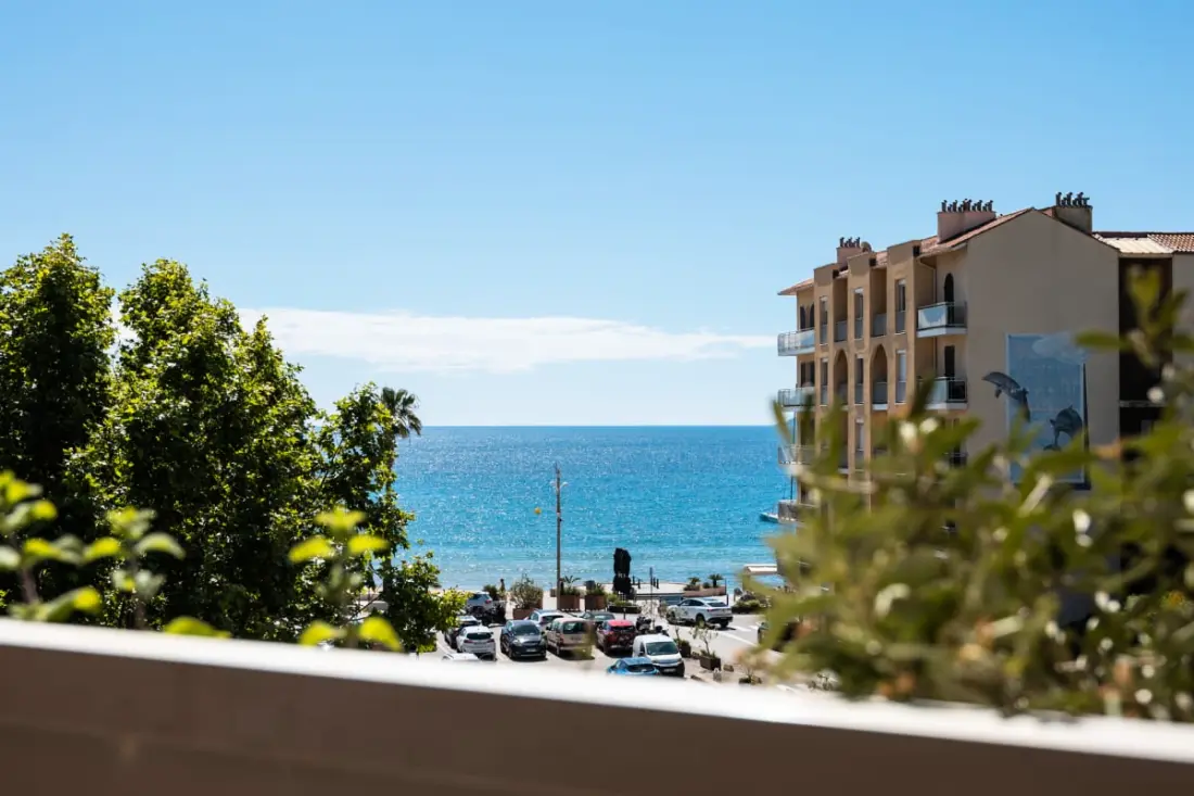 Résidence ✨ Le Diamant Du Soleil • Vue Mer • Neuf • Centre-ville &amp; Parking 🌴