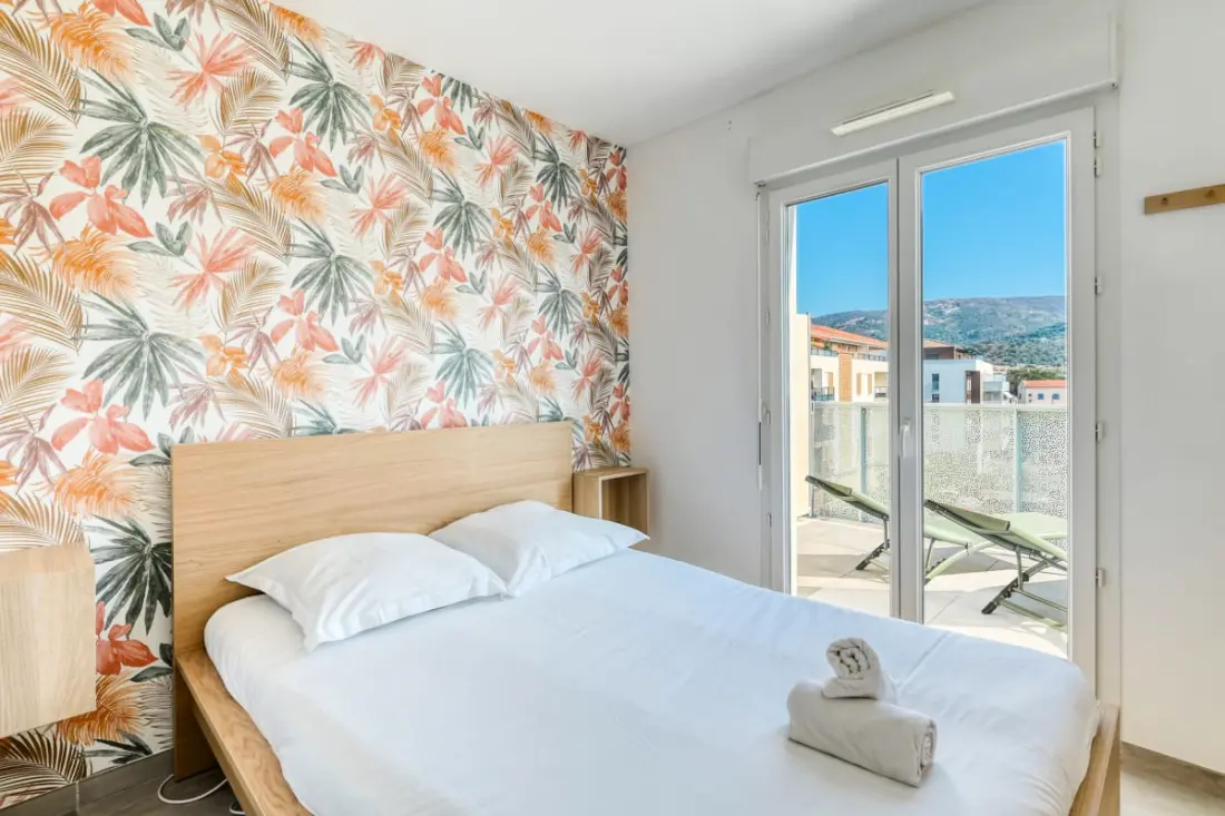 Résidence 🏡 Appartement 2 Chambres Avec Piscine, Parking &amp; Balcon