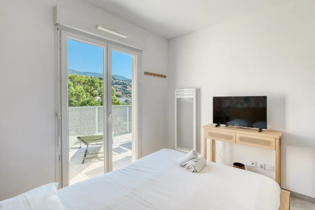 Résidence 🏡 Appartement 2 Chambres Avec Piscine, Parking &amp; Balcon
