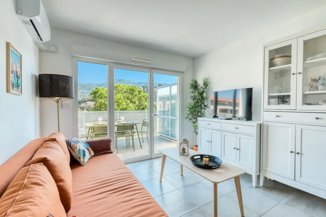 Résidence 🏡 Appartement 2 Chambres Avec Piscine, Parking &amp; Balcon
